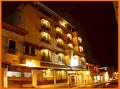 mOn hOtEl